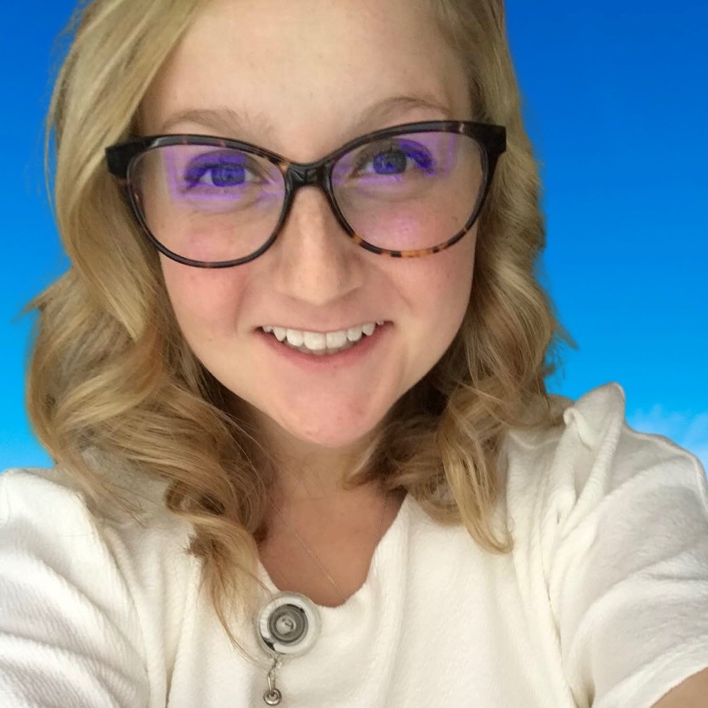 Meet your Posher, Rebecca